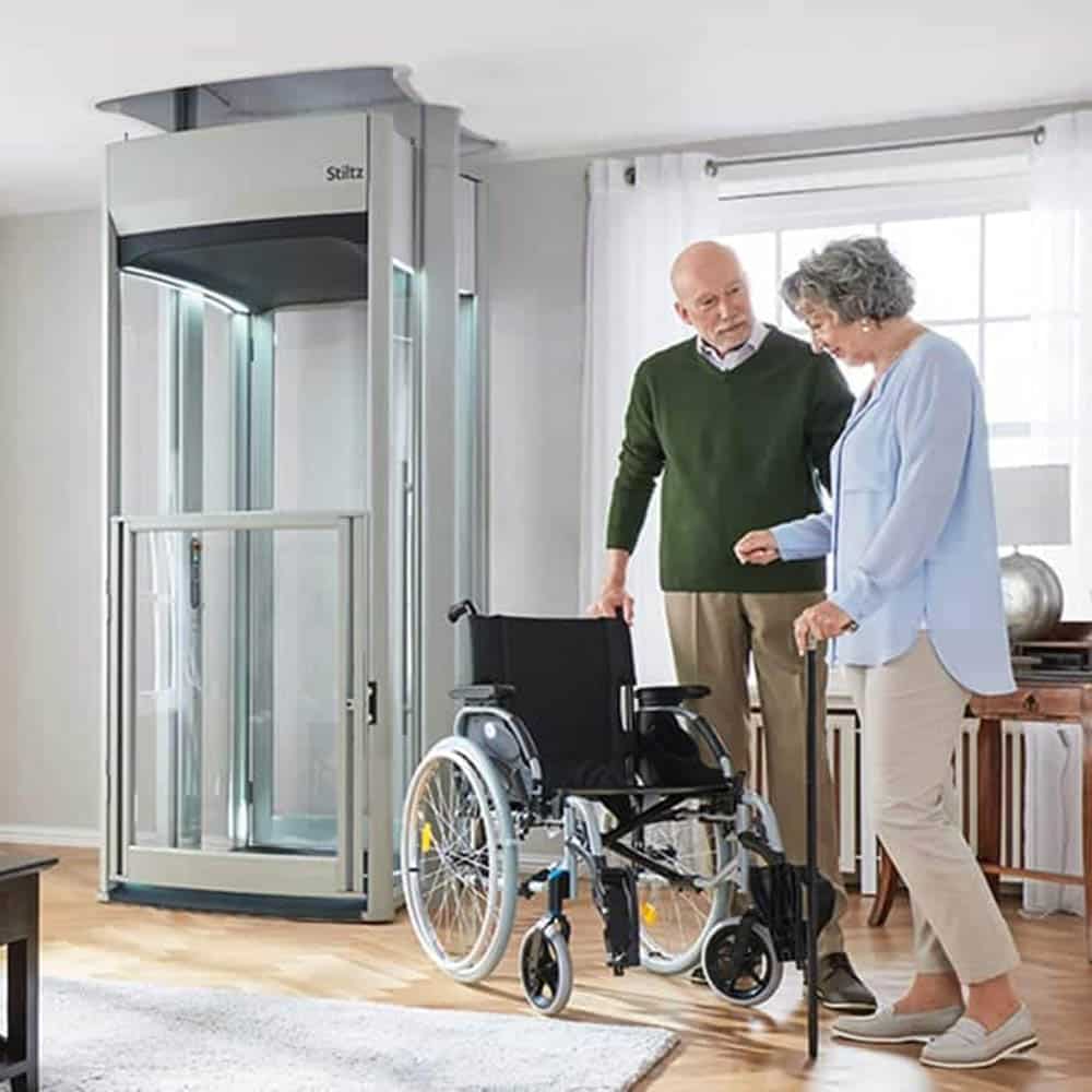 stiltz-trio-plus-home-lift-with-customers